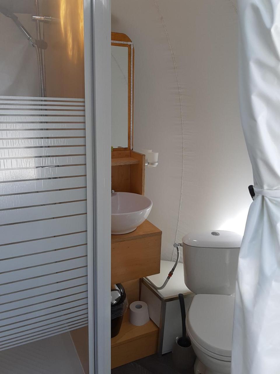 Maisons Bulles Deluxe Otel Bouillante Dış mekan fotoğraf